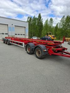 VAK kahden lavan vaihtolavaperävaunu